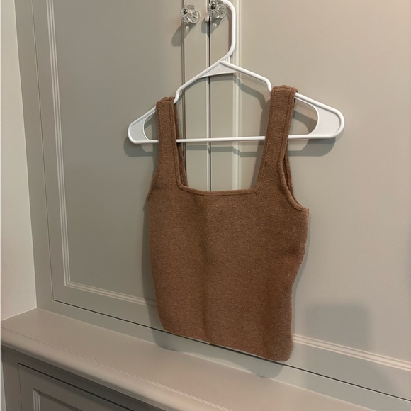 Abercrombie & Fitch Tops - Abercrombie & Fitch Cozy Knit Cropped Tank Top